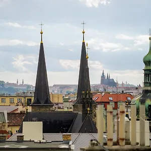 Rooftop Planet Praga